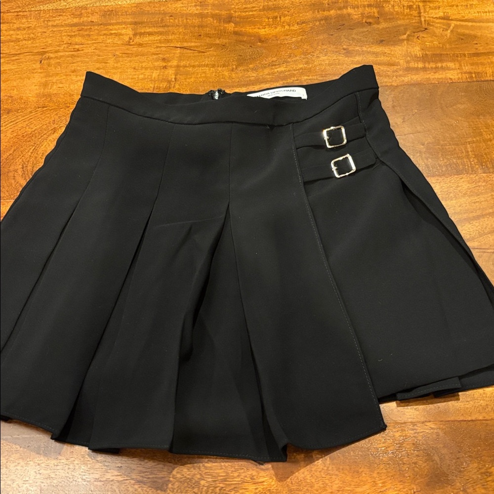 Amanda Uprichard Classic Black pleated skirt size s